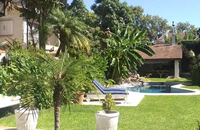 Beautiful house in Olivos near the River Plate with pool