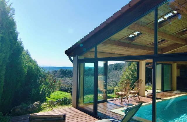 Beautiful house with heated pool, haven of greenery.