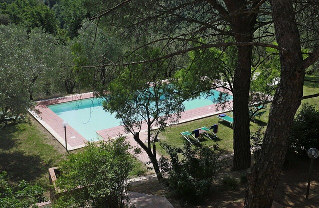Beautiful private villa with private pool, WIFI, TV, patio and panoramic view, close to Florence