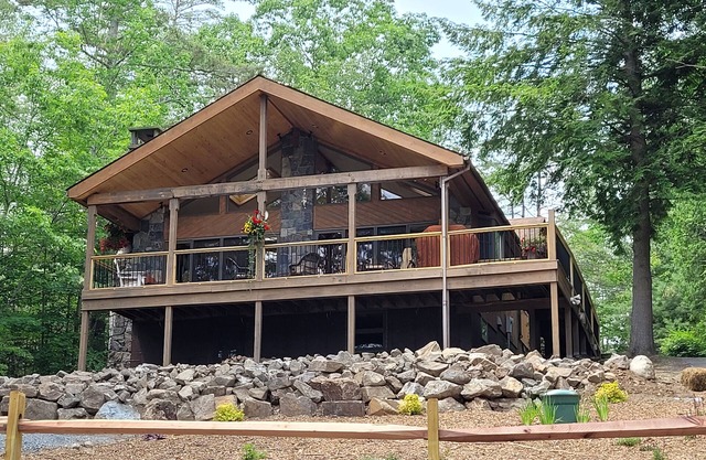 Beautiful Lake House on Schroon Lake with private beach and dock slip-4bed/4bath