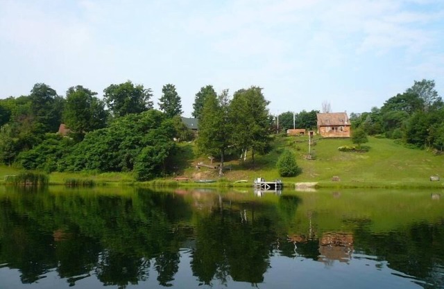 Beautiful Lakefront Home, Great for a Peaceful Getaway.