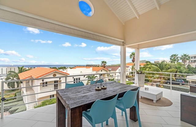 Beautiful luxury apartment with panoramic views of the Caribbean Sea