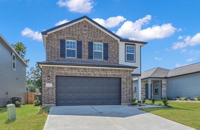 Beautiful New Build + Central Location + King Bed & Tv's in Every Room