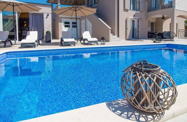 Beautiful newly built holiday house with two separate units with private pool