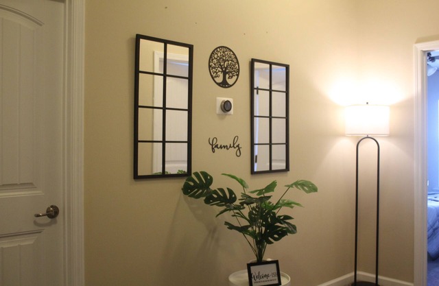 Beautiful Newly Decorated Home in Savannah/Pooler Area