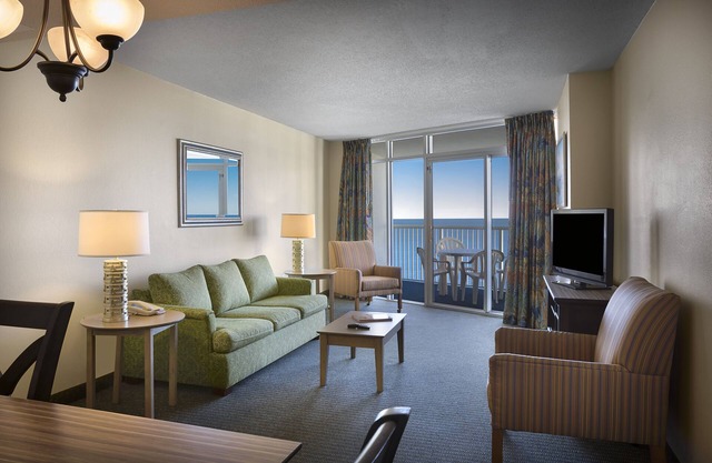 Beautiful Oceanfront 2 Bedroom Condo + Official On-Site Rental Privileges