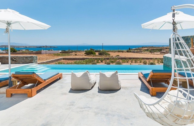 Beautiful Paros Villa | 4 Bedrooms | Villa Aura | Private Pool & Astounding Sea.