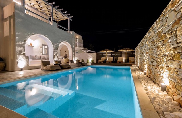 Beautiful Paros Villa | Villa Vanta | 4 Bedrooms | Private Pool|400m Beach