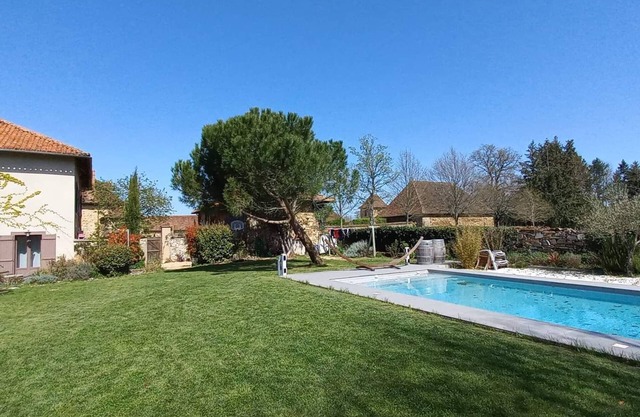 Beautiful, peaceful residence with swimming pool