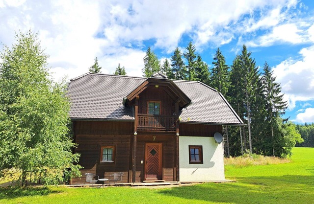 Beautiful private villa for 5 people with TV and terrace