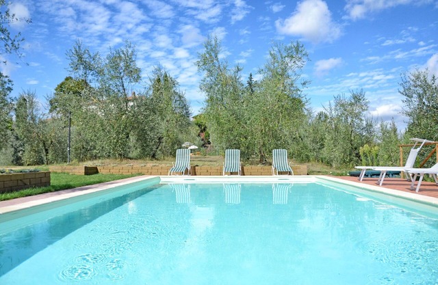 Beautiful private villa for 6 guests with WIFI, A/C, private pool, TV, panoramic view and parking