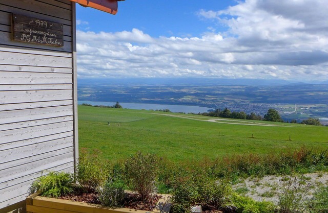 Beautiful private villa for 6 people with WIFI, pets allowed and panoramic view