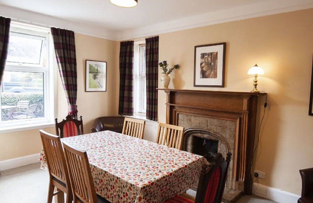 Beautiful private villa for 6 guests with WIFI, TV and patio
