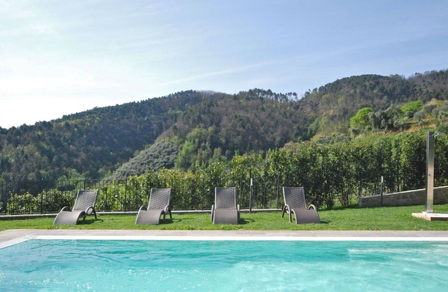 Beautiful private villa with private pool, A/C, WIFI, TV, terrace and panoramic view, close to L.