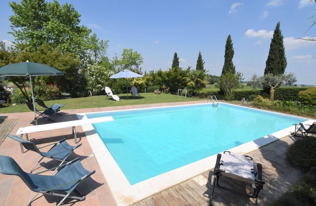 Beautiful private villa with WIFI, private pool, A/C, TV, patio, pets allowed and panoramic view
