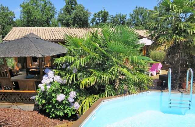 Beautiful private villa for 6 people with A/C, WIFI, private pool, TV and patio