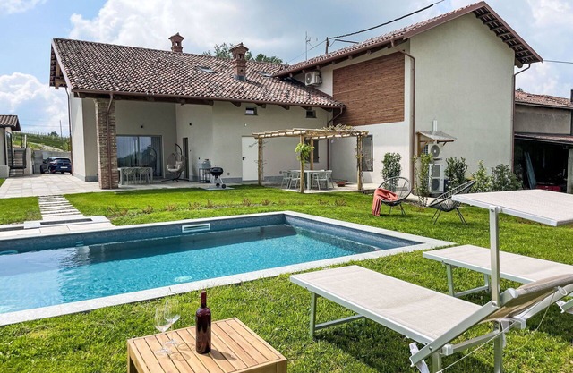 Beautiful private villa with A/C, private pool, WIFI, terrace, panoramic view and parking