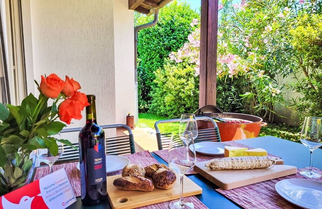 Beautiful private villa for 5 guests with TV and patio