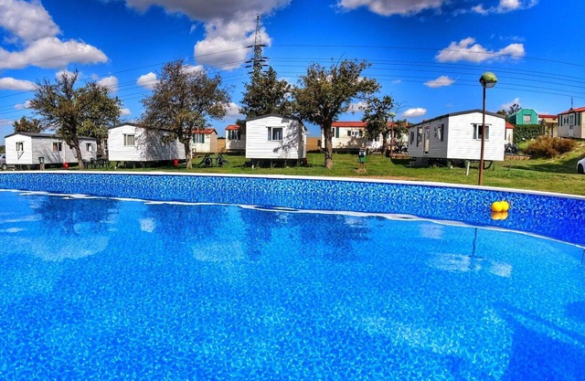 Beautiful private villa for 6 guests with WIFI, pool, A/C, terrace and pets allowed