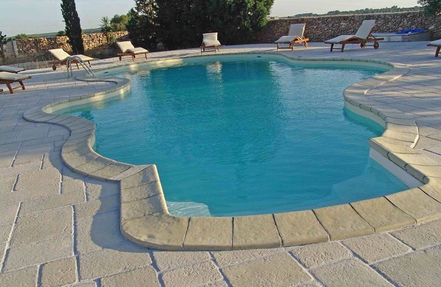 Beautiful private villa for 10 people with A/C, WIFI, private pool, TV, patio and panoramic view