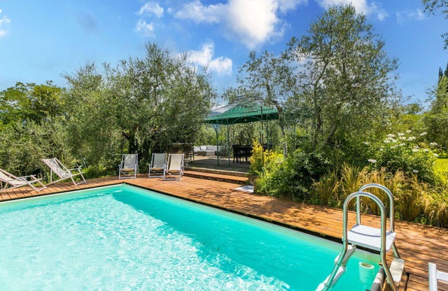 Beautiful private villa for 6 guests with private pool, WIFI, TV and panoramic view