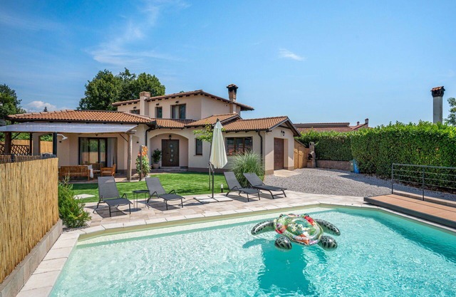 Beautiful private villa with private pool, WIFI, A/C, TV, terrace, panoramic view and parking