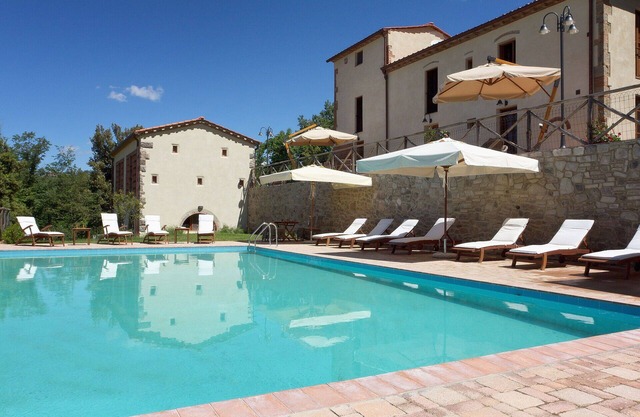 Beautiful private villa for 12 people with private pool, WIFI, A/C, TV, patio and panoramic view