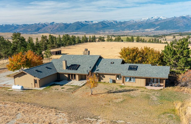 Beautiful Ranch Setting on 12 acres with views, peace and privacy