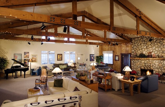 Beautiful Ranch Retreat in Nature Setting