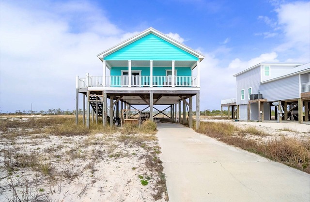 Beautiful Relaxing Home located on "Gulf of America" Beach