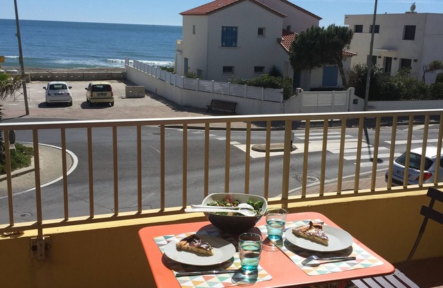 Beautiful sea-view apartment between Carnon and Palavas.