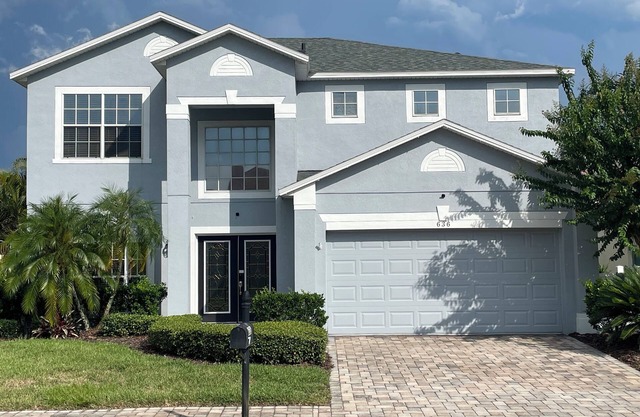 Beautiful South/East Facing Villa Ideal For Families And Close To Disney Parks