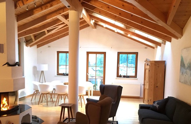 Beautiful, spacious house in the idyllic Kaunertal with fireplace / garage / WiFi - wif