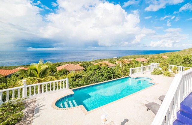 Beautiful Standalone Villa With SeaView and Private Pool - Coral Estate