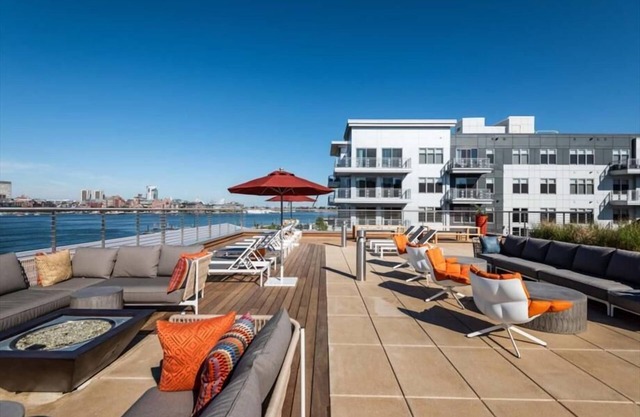 Beautiful Studio | Furnished | Rooftop Deck w/Water Views | GLS