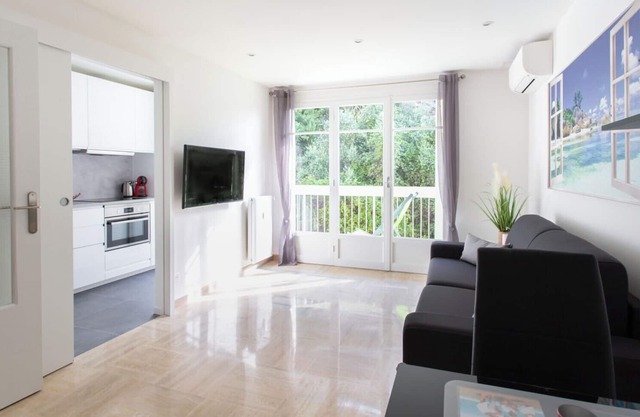 Beautiful studio with AC close to the beach