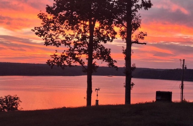 Beautiful sunsets overlooking Kentucky lake!