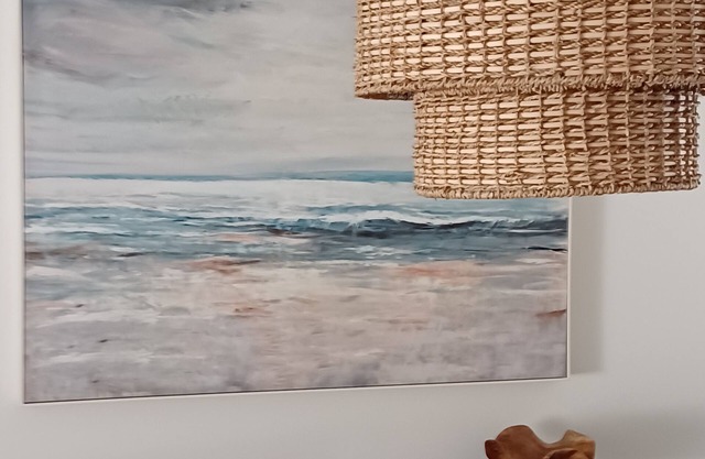 Beautiful townhome! One block from the beach! Comfortable, safe and private!
