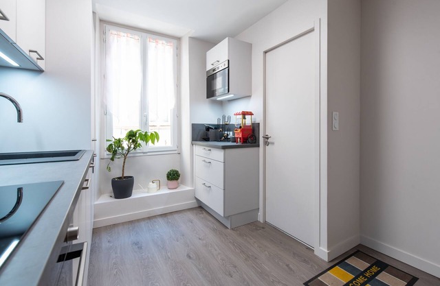 Beautiful two rooms hypercentre