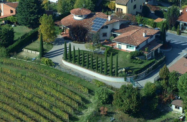 Beautiful villa for 4 people with WIFI, TV, terrace, panoramic view and parking