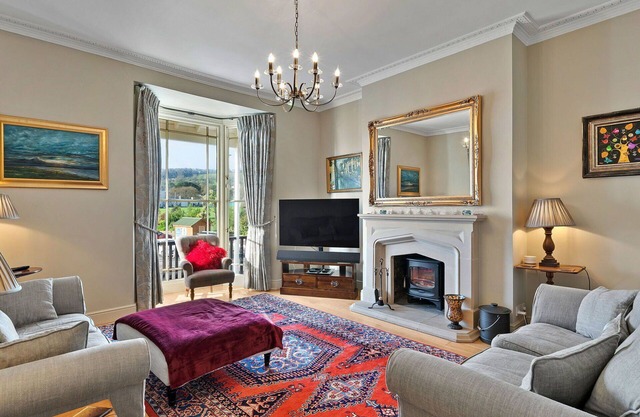 Beautiful villa for 8 guests with WIFI, terrace and parking