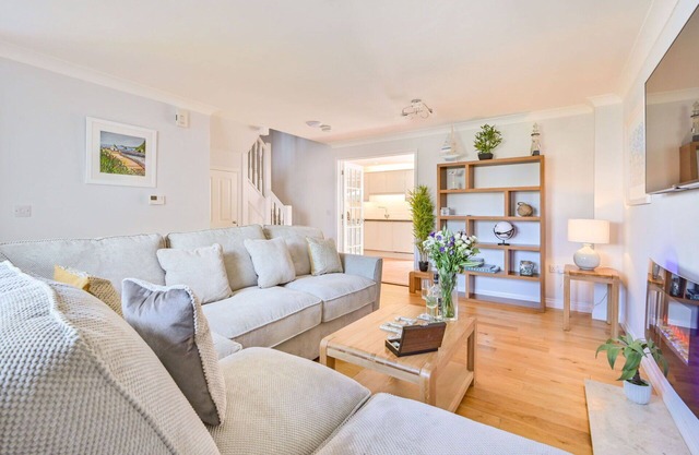 Beautiful villa for 6 guests with WIFI, TV and patio