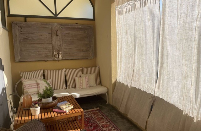 Beautiful villa for 4 guests with terrace and parking