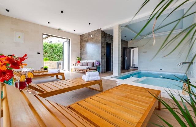 Beautiful Villa Maiorum