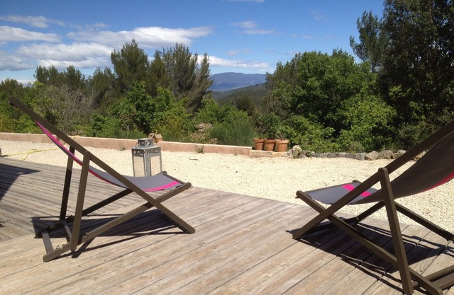 Beautiful villa with stunning views over the Luberon,