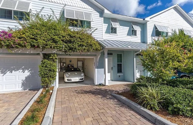 Beautiful Water View 3 bedroom 2 1/2 Bath Townhome!