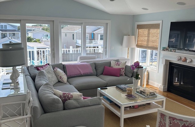 Beautiful Waterfront Beach House In Fenwick, Island Delaware