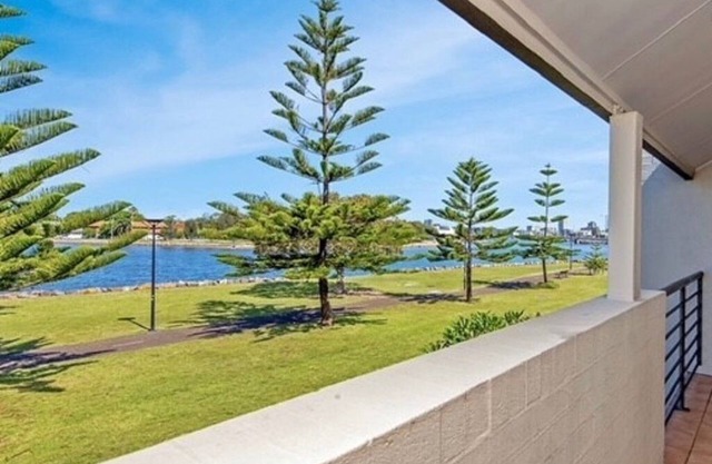 Beautifully 3 bedroom property overlooking Newcastle Harbour