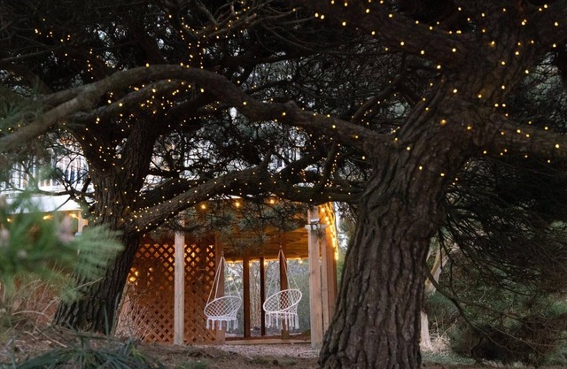 Beautifully designed-Ocean view, Hot Tub, Pool, Tennis Court + 2 King Bedrooms!