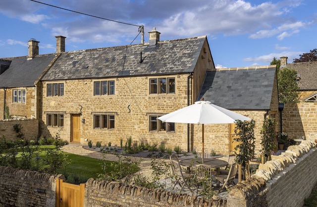 Beautifully presented dog friendly - Corner House